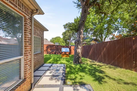 710 Knott Court Euless TX 76039