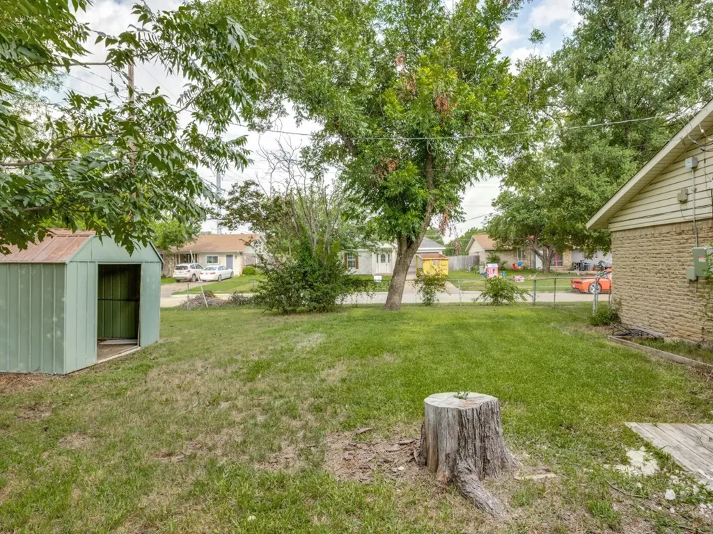 1216 Briarcove Drive Richardson TX 75081