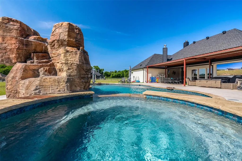 6000 Trophy Court Weatherford TX 76087