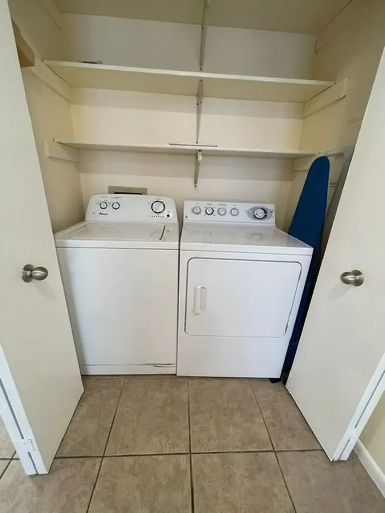 1915 S 10 Waco TX 76706