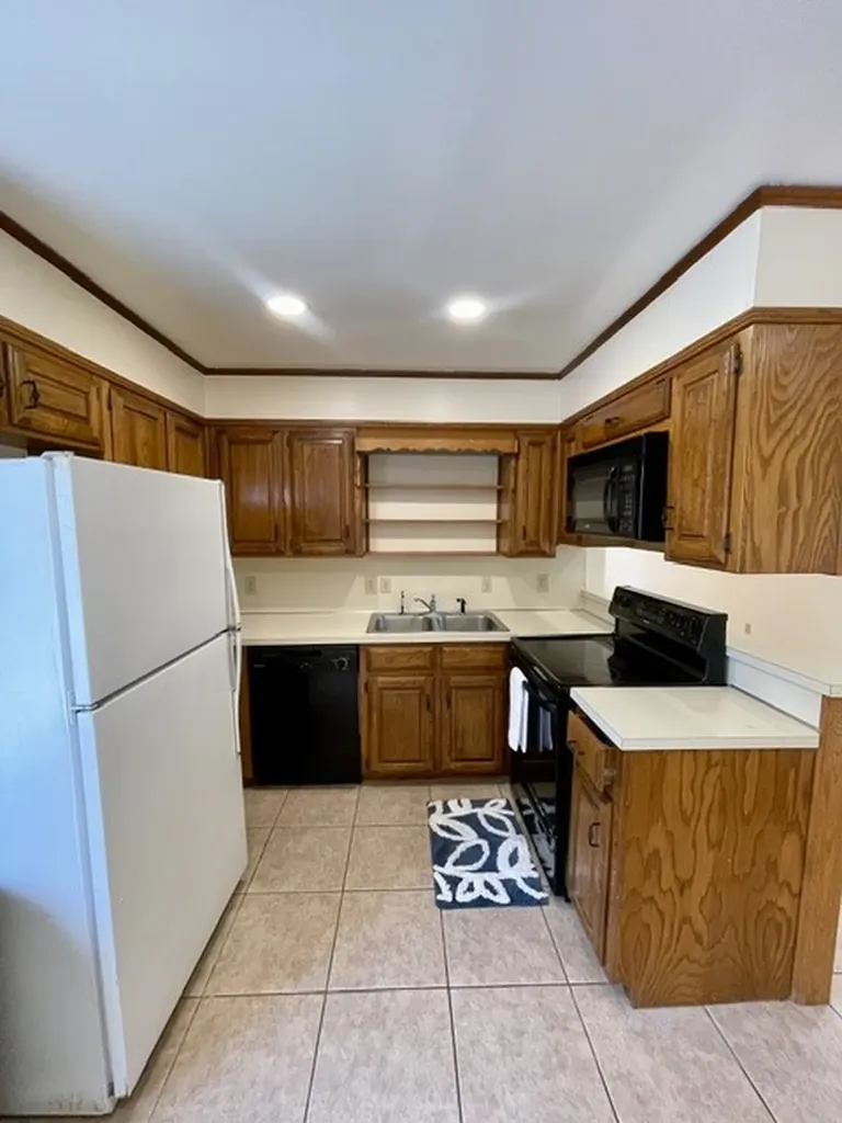 1915 S 10 Waco TX 76706