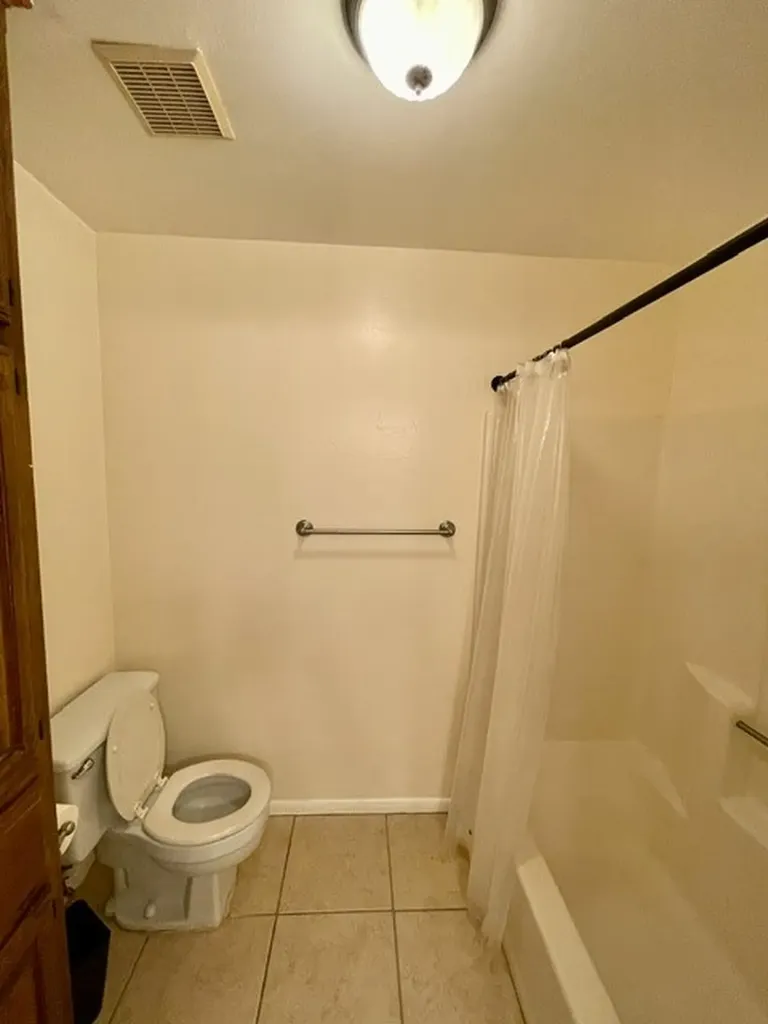 1915 S 10 Waco TX 76706