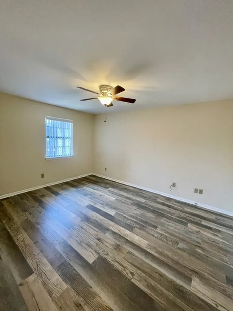 1915 S 10 Waco TX 76706