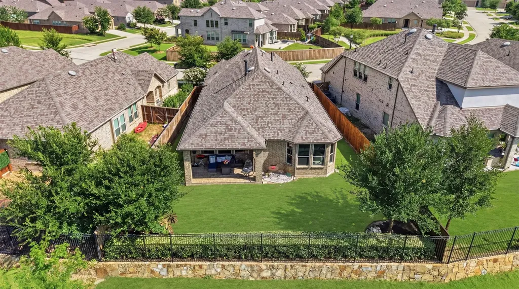 1109 Shire Drive Aubrey TX 76227