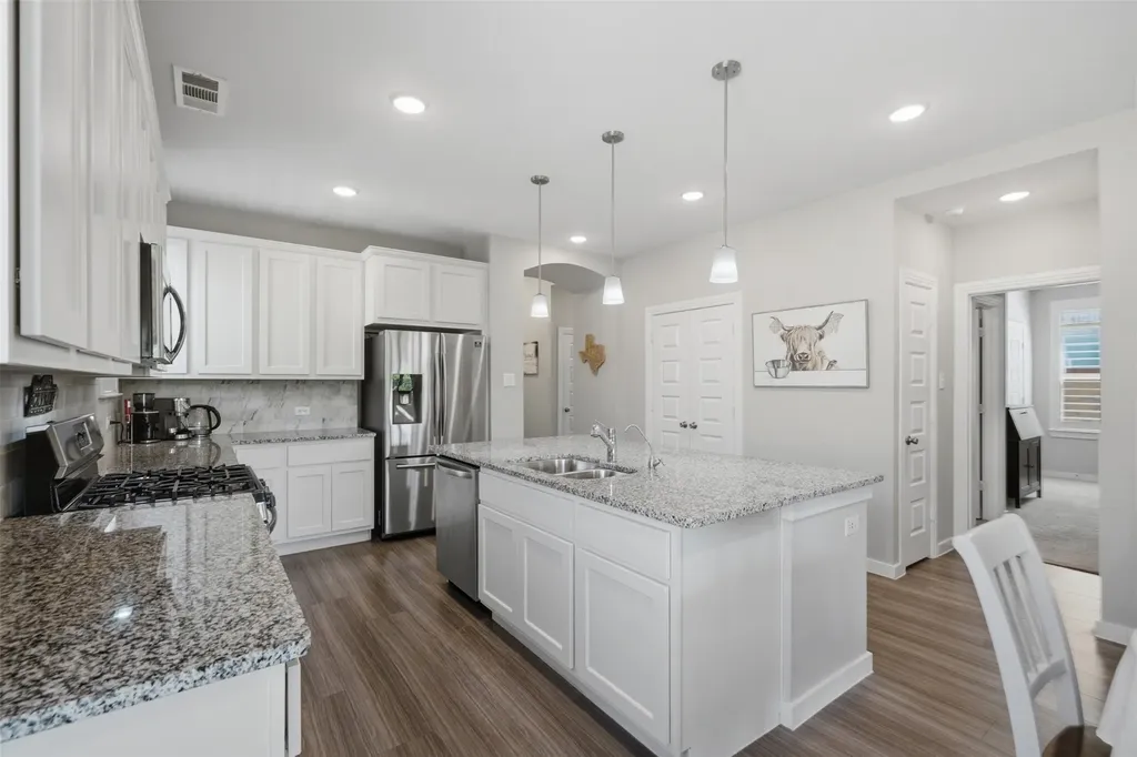 1109 Shire Drive Aubrey TX 76227