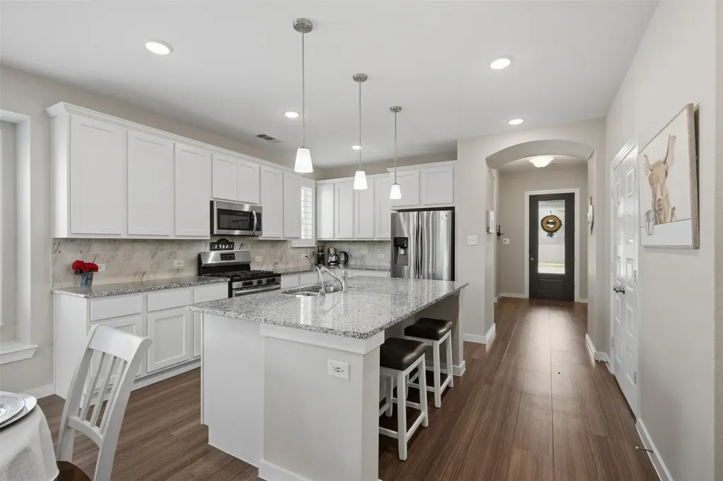 1109 Shire Drive Aubrey TX 76227