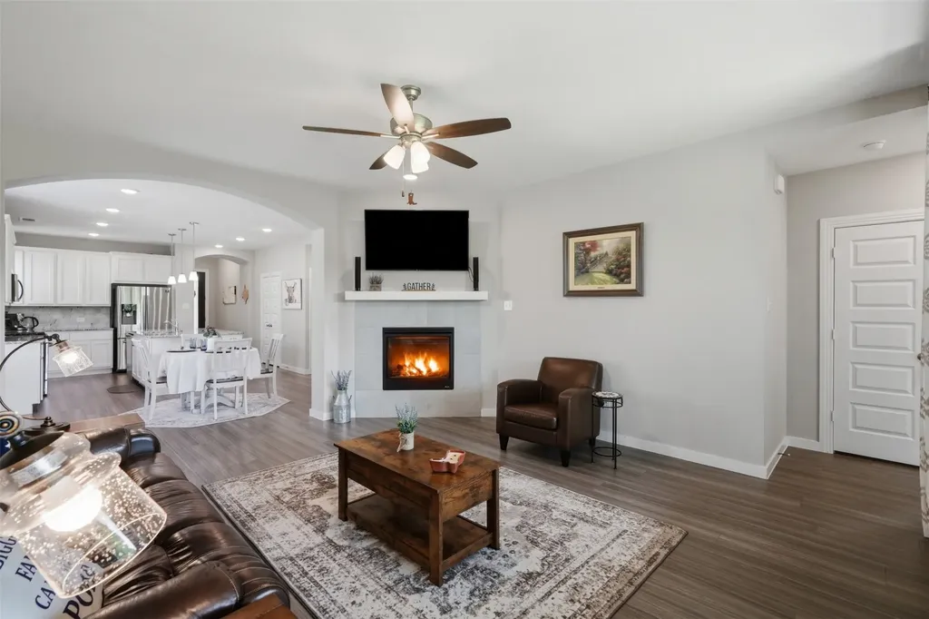 1109 Shire Drive Aubrey TX 76227