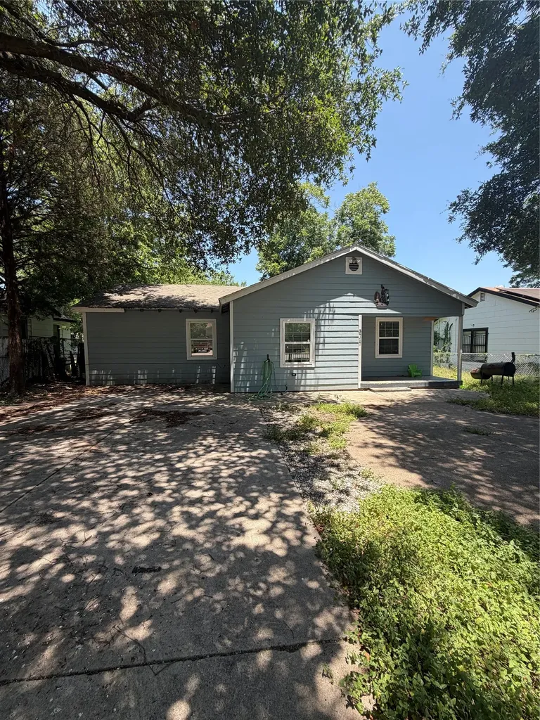 3717 Childress Street Fort Worth TX 76119