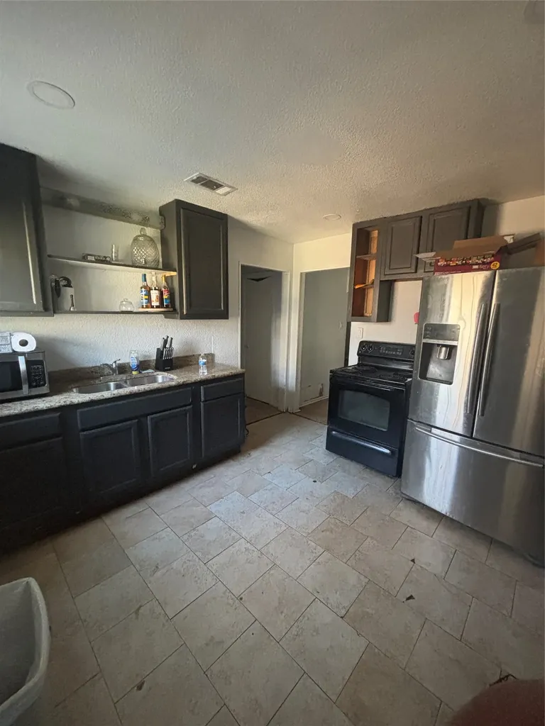 3717 Childress Street Fort Worth TX 76119