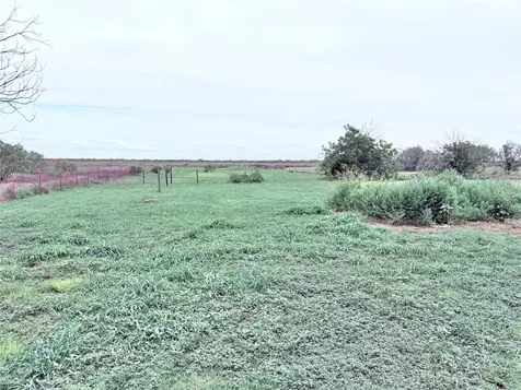 1809 Crowell Highway Quanah TX 79252