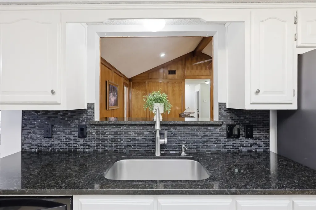 6300 Bronze Leaf Drive Plano TX 75023