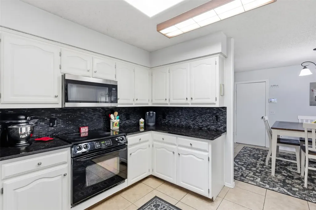 6300 Bronze Leaf Drive Plano TX 75023