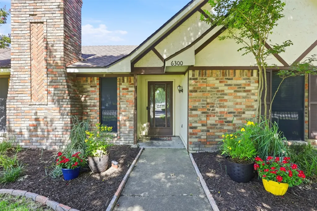 6300 Bronze Leaf Drive Plano TX 75023