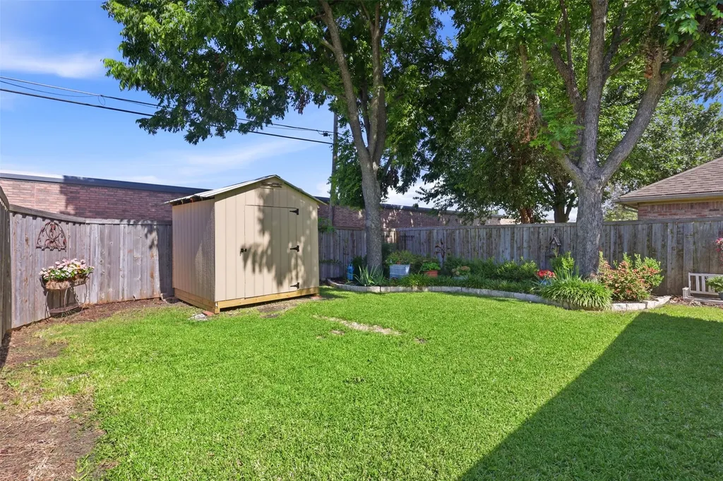 6300 Bronze Leaf Drive Plano TX 75023