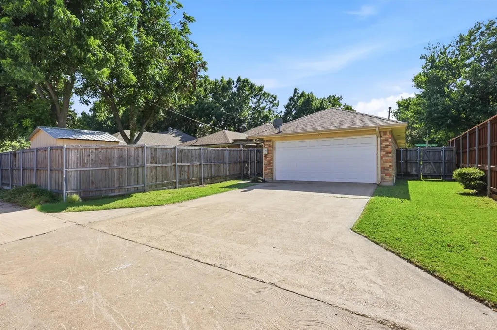 6300 Bronze Leaf Drive Plano TX 75023