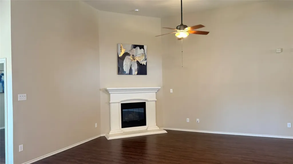 7810 Corona Court Arlington TX 76002