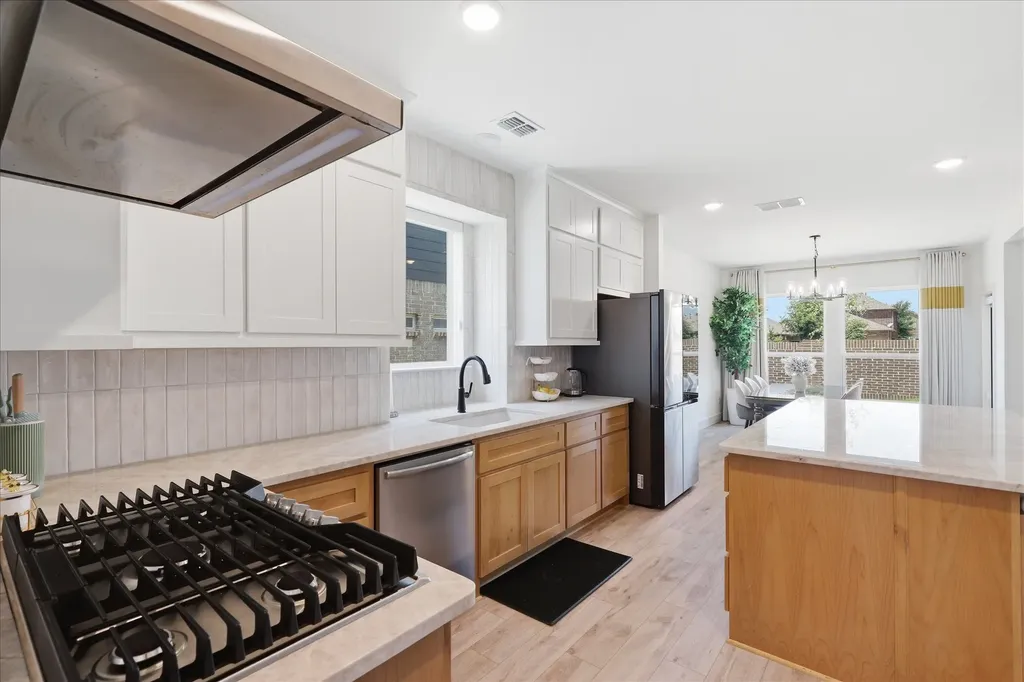 2276 Valencia Drive Little Elm TX 75068