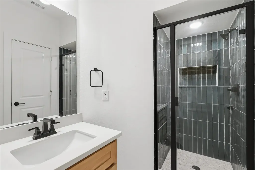 2276 Valencia Drive Little Elm TX 75068