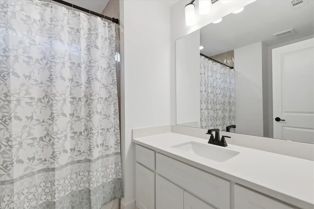 2276 Valencia Drive Little Elm TX 75068
