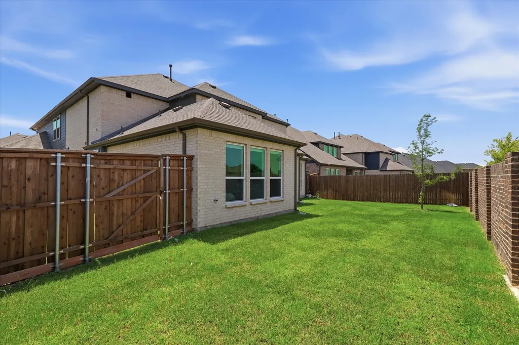2276 Valencia Drive Little Elm TX 75068