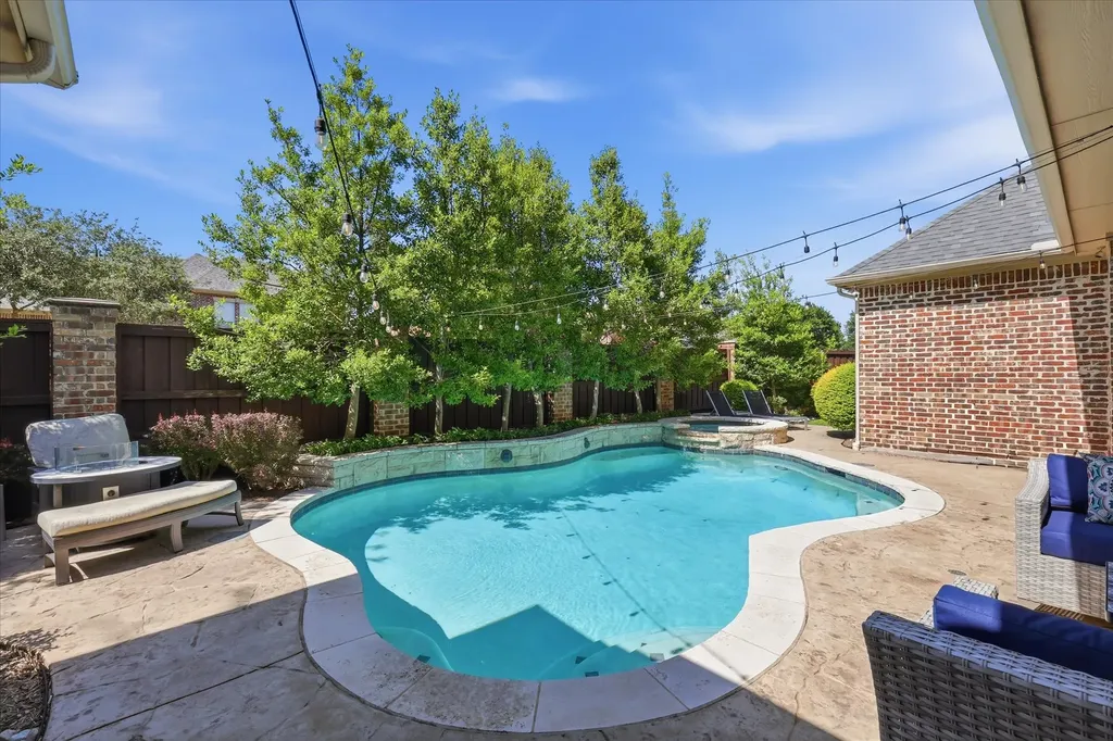5916 Wight Street Plano TX 75093