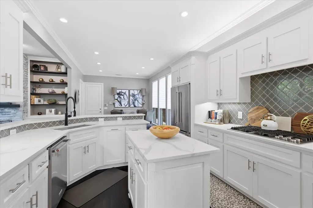 5916 Wight Street Plano TX 75093