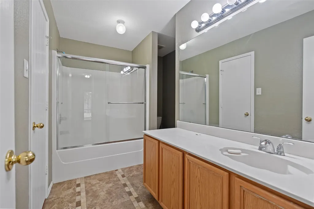 3129 Bahar Drive Arlington TX 76010