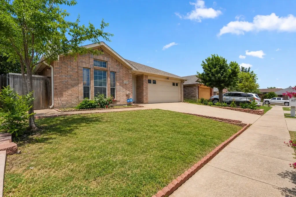 3129 Bahar Drive Arlington TX 76010