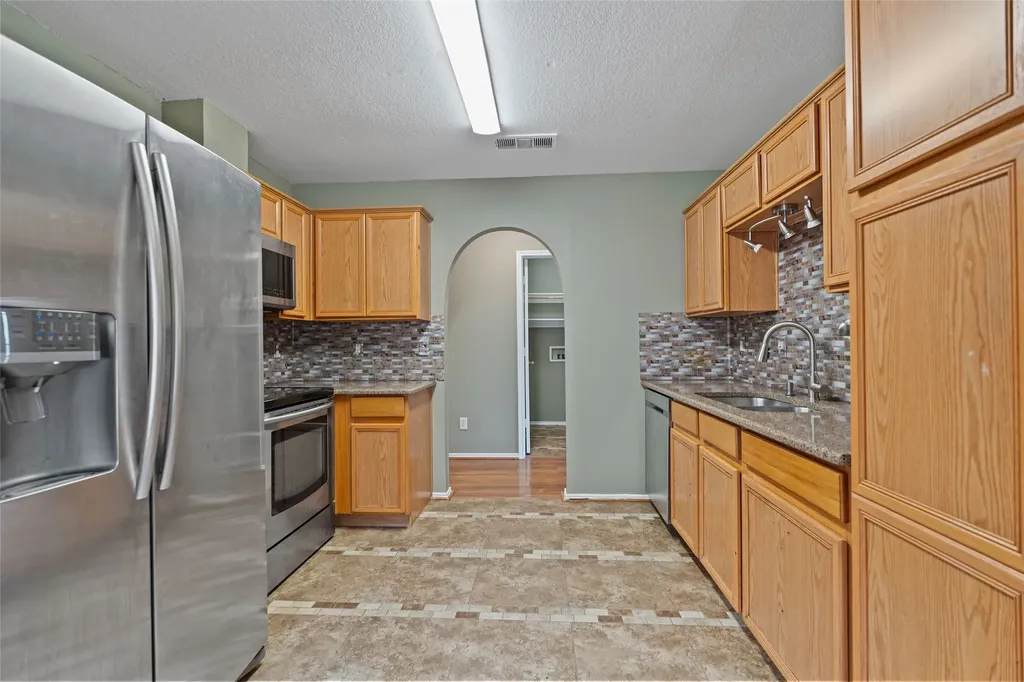 3129 Bahar Drive Arlington TX 76010