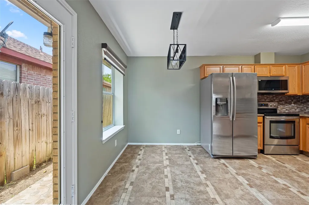 3129 Bahar Drive Arlington TX 76010