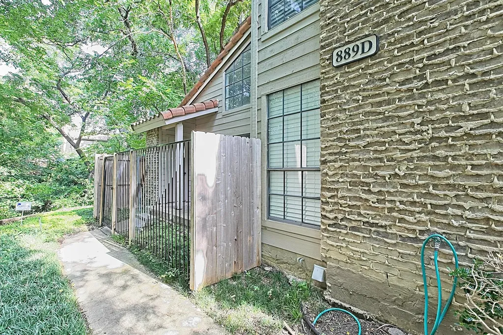 889 Dublin Drive Richardson TX 75080