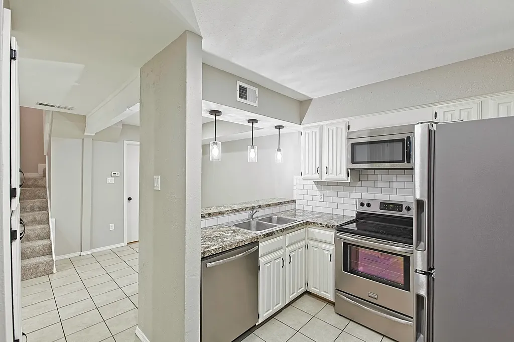 889 Dublin Drive Richardson TX 75080