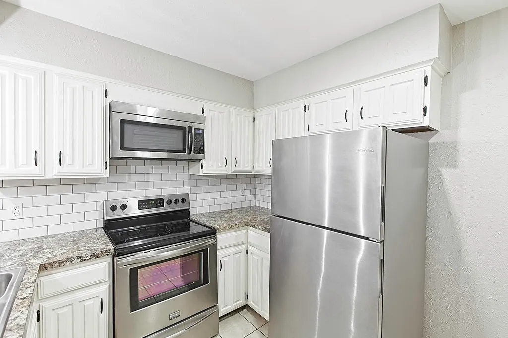 889 Dublin Drive Richardson TX 75080