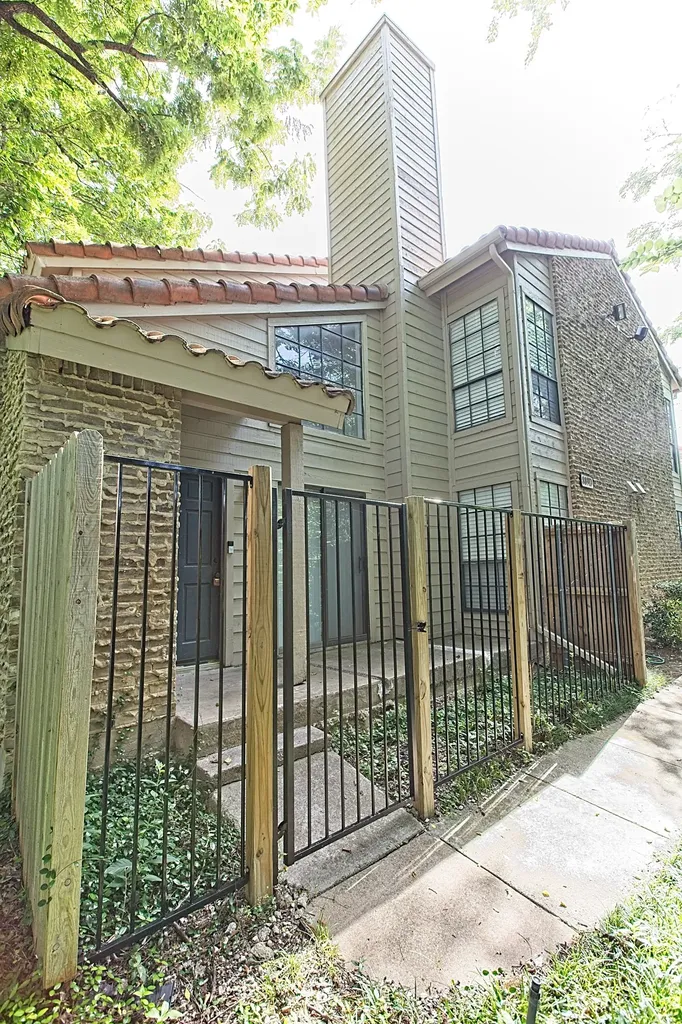 889 Dublin Drive Richardson TX 75080