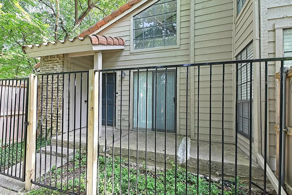 889 Dublin Drive Richardson TX 75080