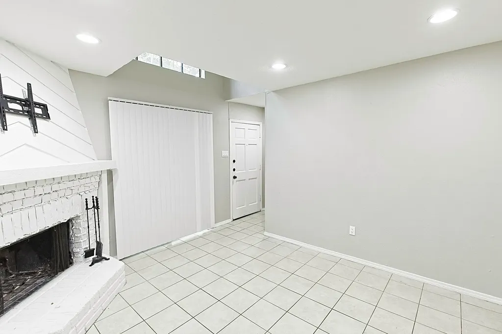889 Dublin Drive Richardson TX 75080
