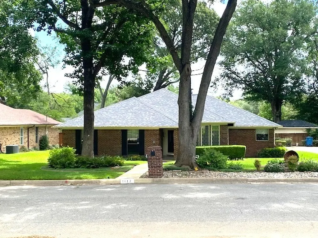 1117 Hillside Drive Athens TX 75751