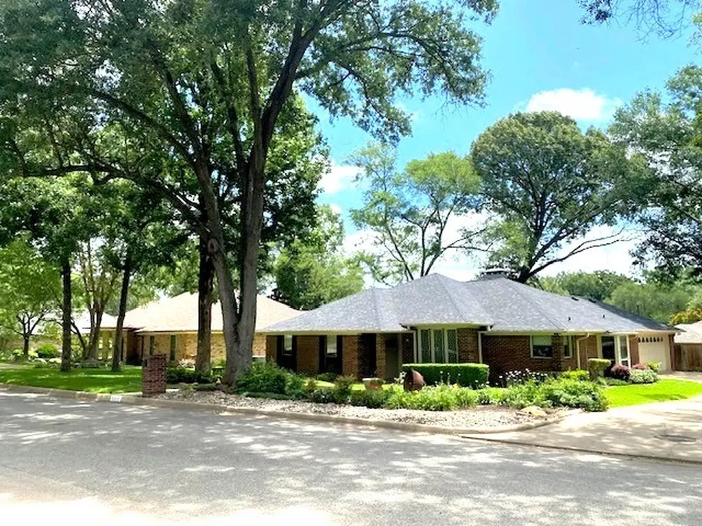 1117 Hillside Drive Athens TX 75751
