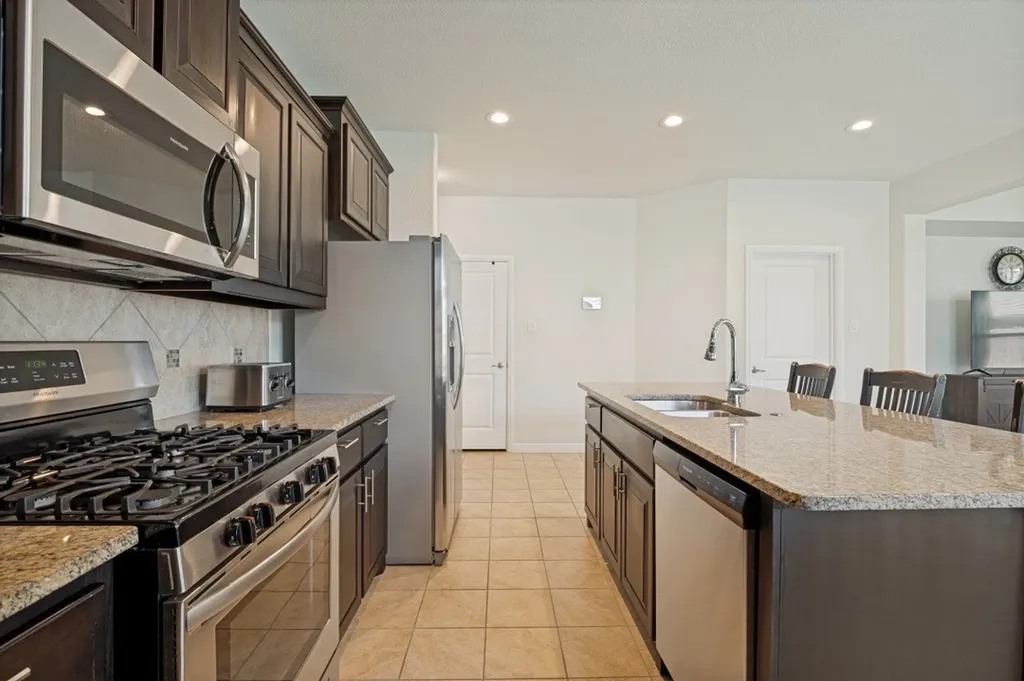 2619 Sunburst Drive Glenn Heights TX 75154