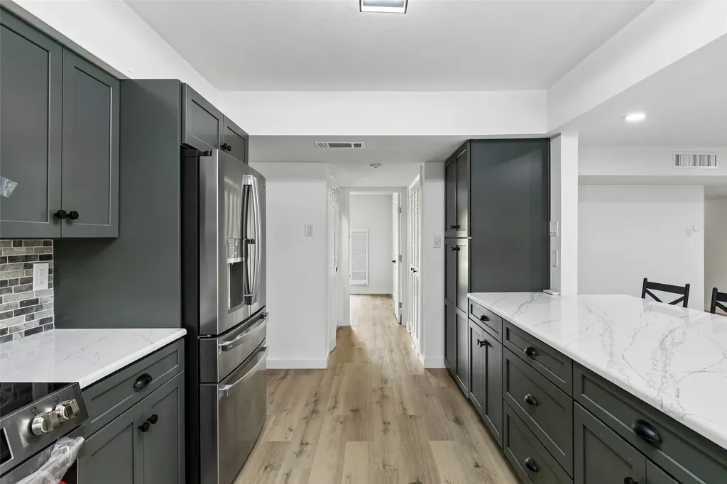 6724 Leameadow Drive Dallas TX 75248