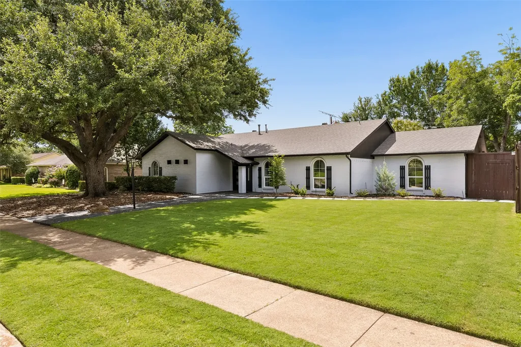 6724 Leameadow Drive Dallas TX 75248