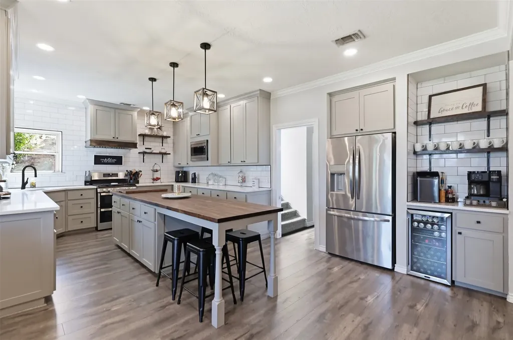 7621 Woodside Hill Fort Worth TX 76179