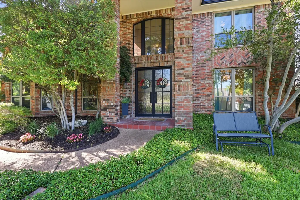 7621 Woodside Hill Fort Worth TX 76179