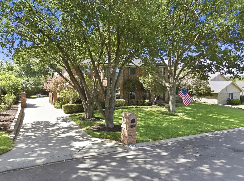 7621 Woodside Hill Fort Worth TX 76179