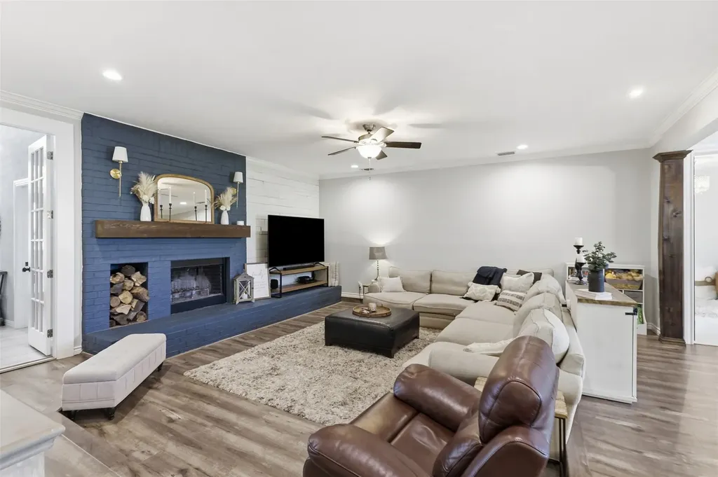 7621 Woodside Hill Fort Worth TX 76179