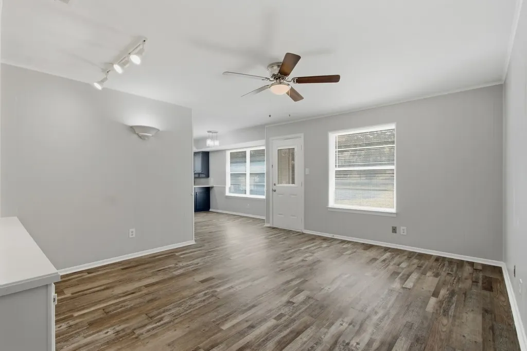 4128 Arroyo Trail Lake Worth TX 76135