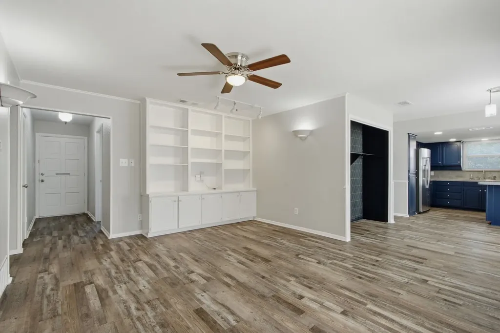 4128 Arroyo Trail Lake Worth TX 76135