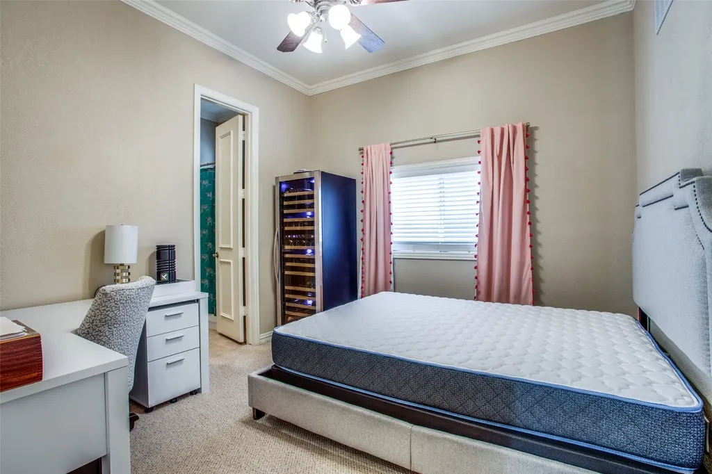 4518 Holland Avenue Dallas TX 75219