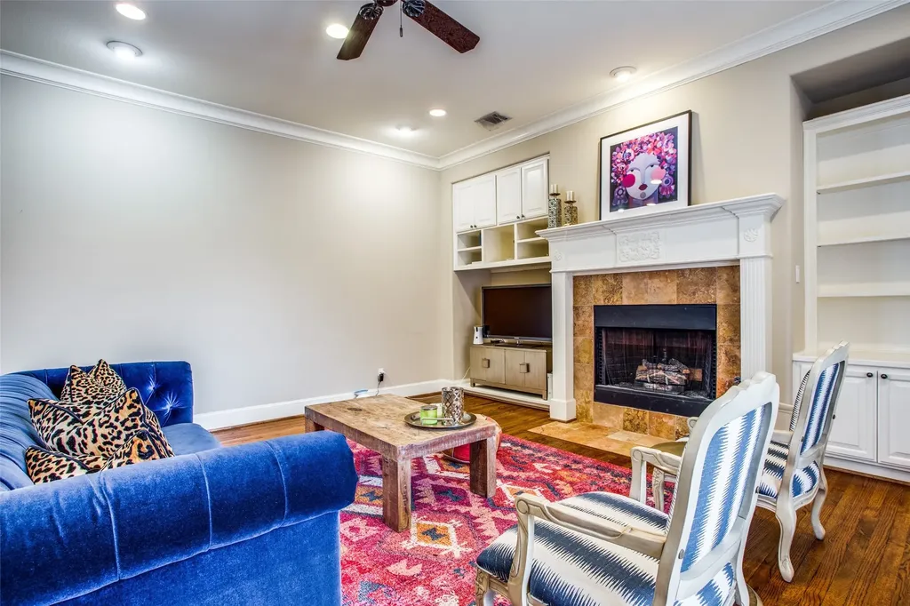 4518 Holland Avenue Dallas TX 75219