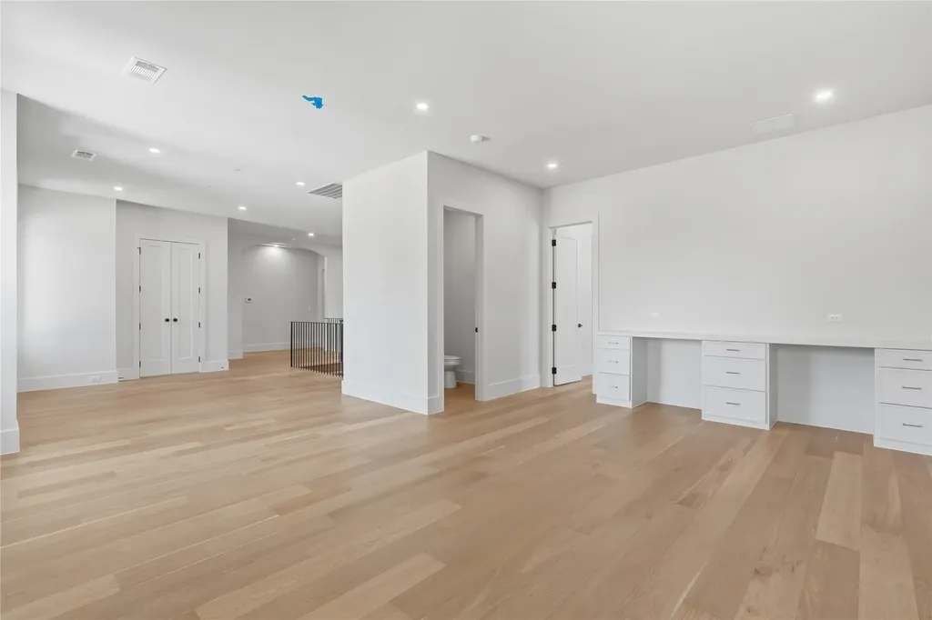 10921 Beauty Lane Dallas TX 75229